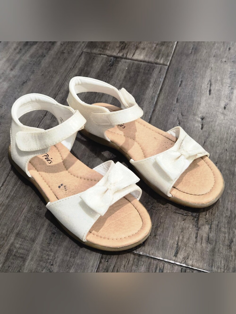 Dream Paris White Bow Sandals, Kids Size 1